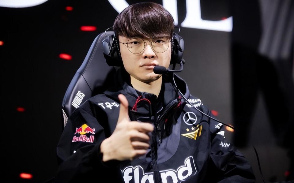 ztr 在 GamerLegion 团队化学： “我们感觉像一个统一的团队”