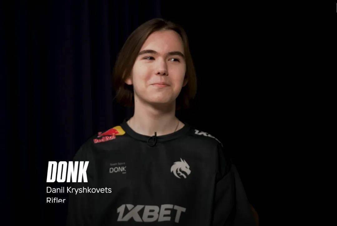 Virtus.pro 用 Perfecto(RUS) 替换了阵容中的 FL4MUS