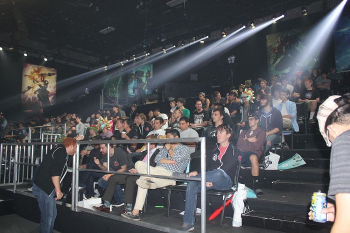 指挥位置说换就换，eStar的本赛季KPL之路还有戏吗？